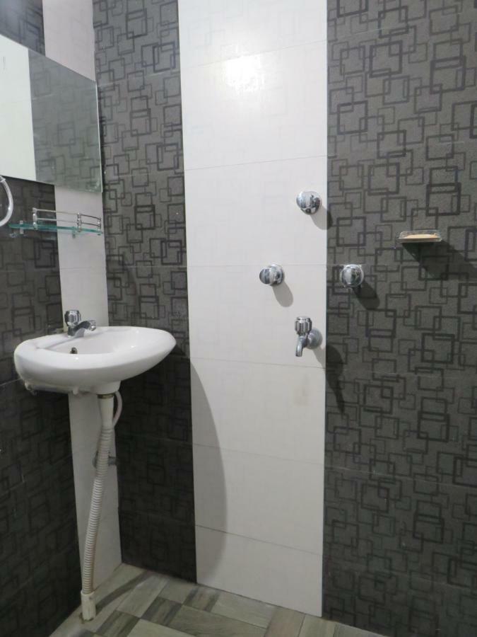 Shaw Guest House Kalküta Dış mekan fotoğraf